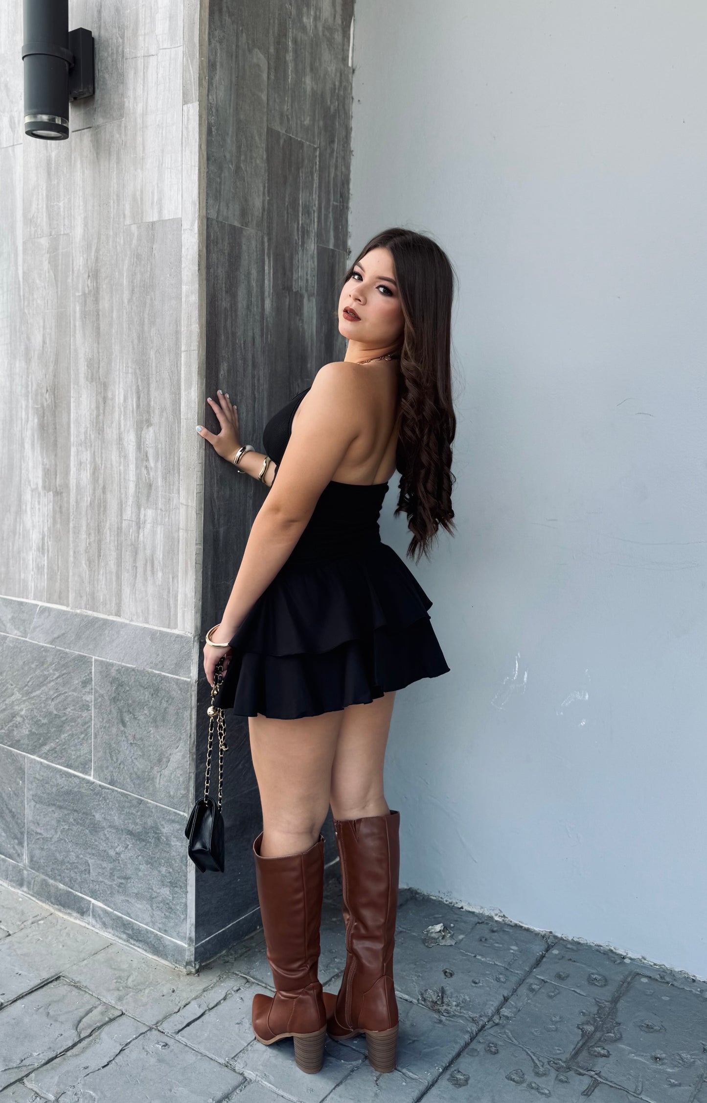 VESTIDO A CAPAS SIN CINTURÓN