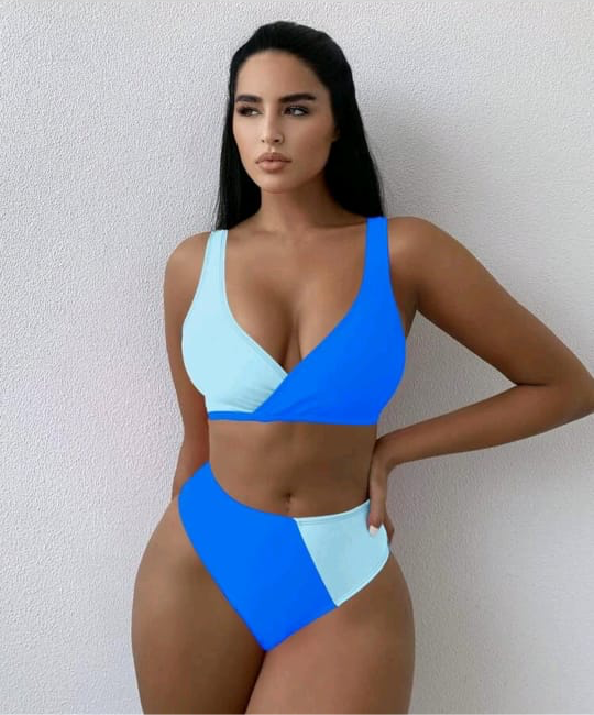 TRAJE DE BAÑO DOS PIEZAS