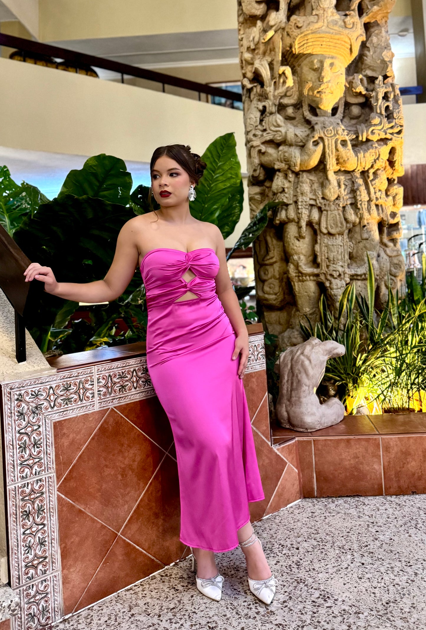 VESTIDO SATIN STRAPLE