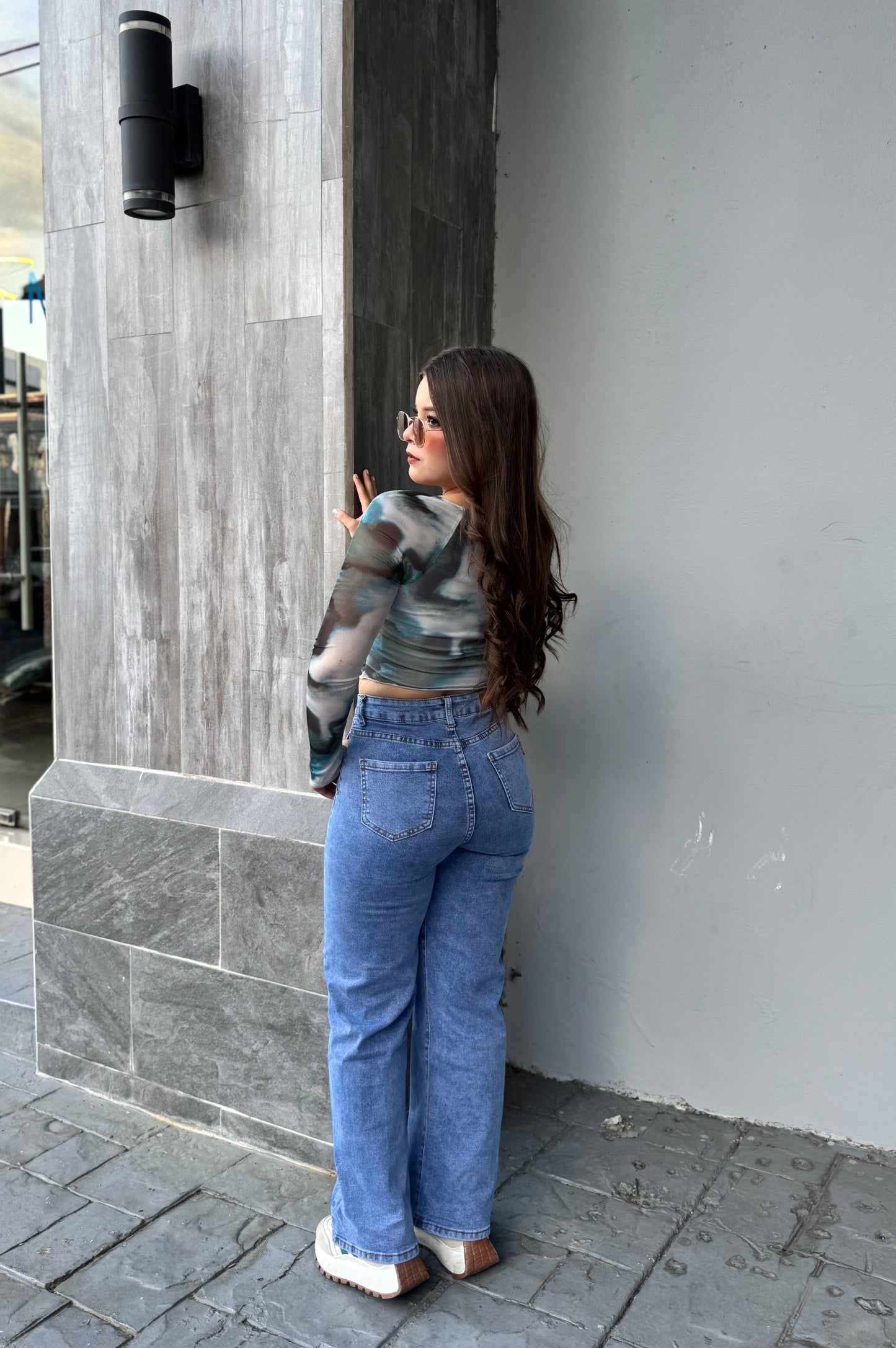 MOM JEANS DESLAVADO