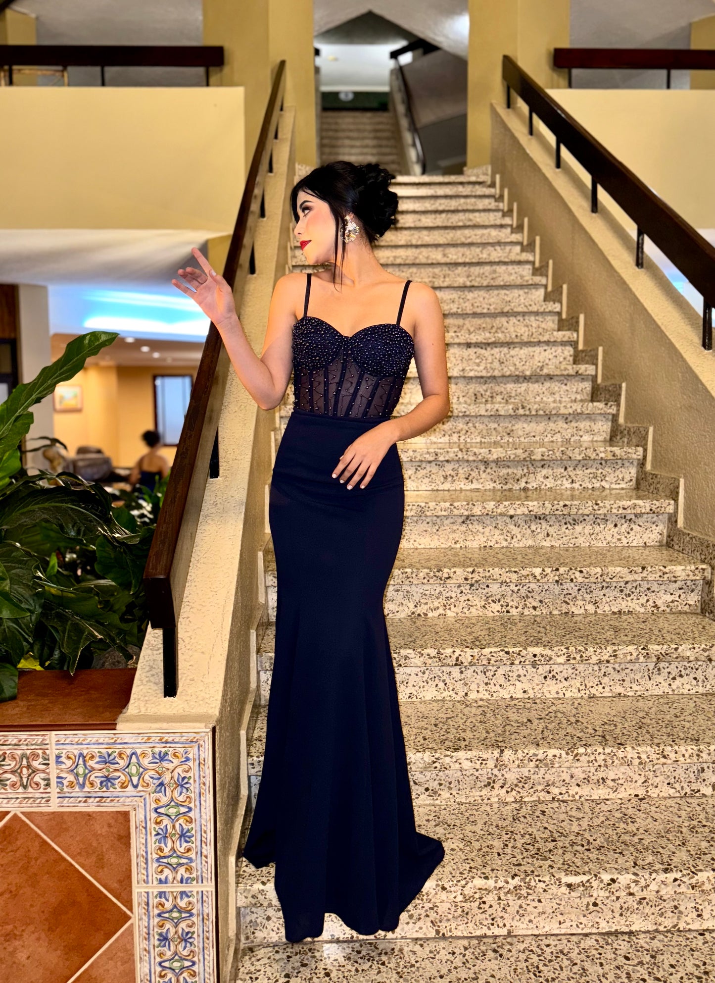 GALA PERLA BORDADA ESTILO SIRENA