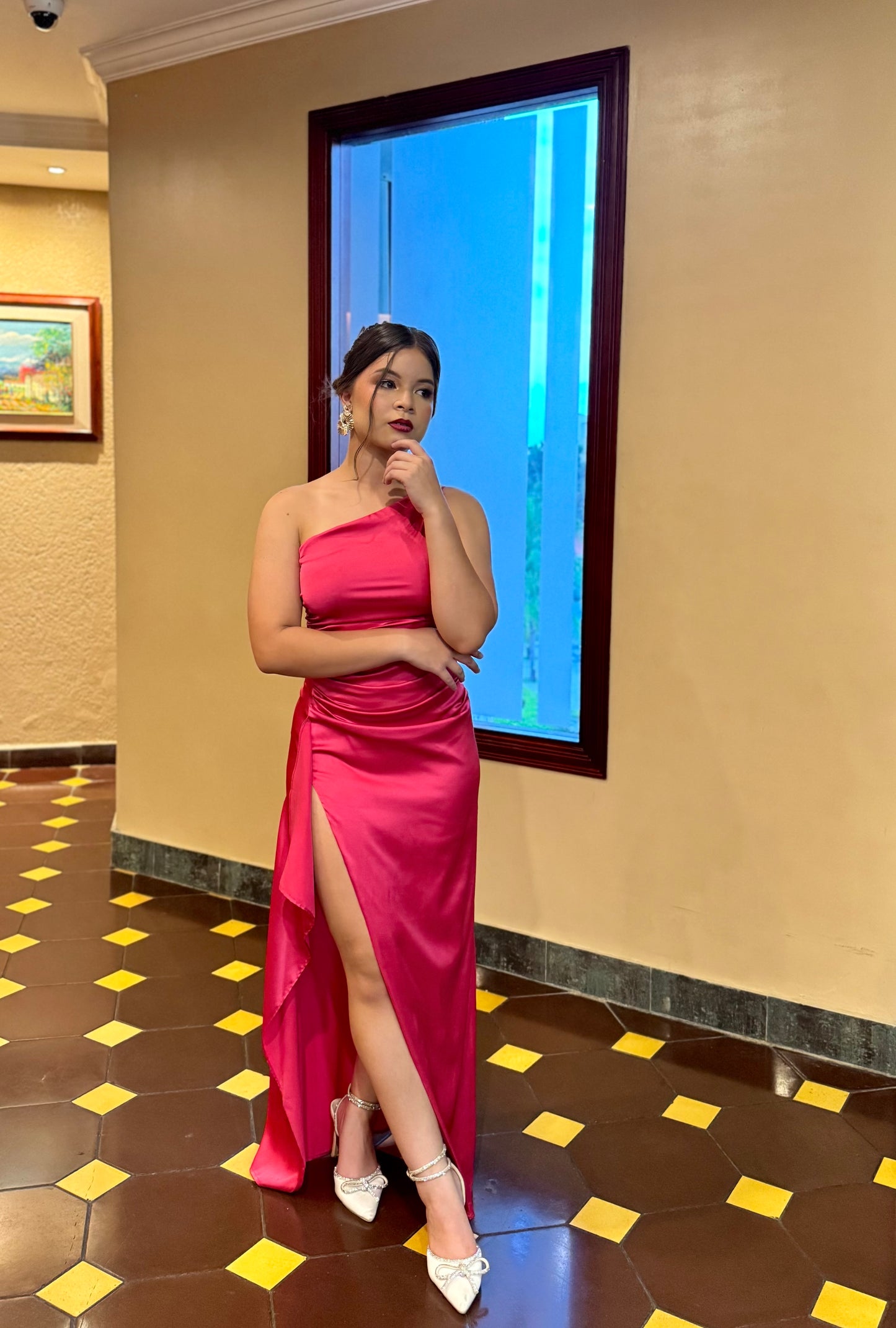 GALA SEDA REVUELO