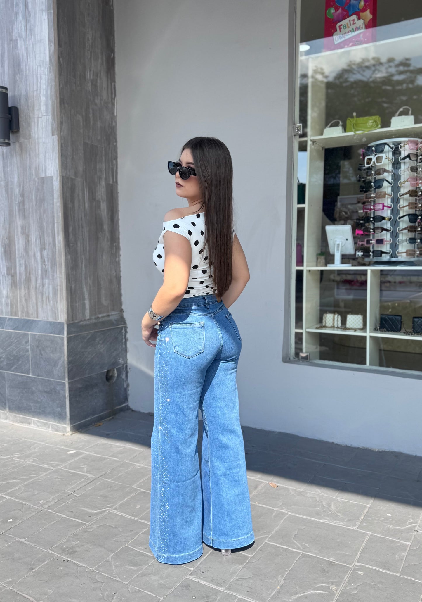 PALAZO JEANS CON BRILLO