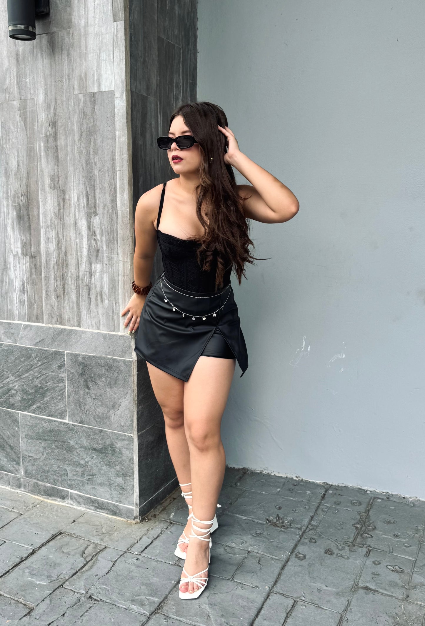 FALDA SHORT CUERO