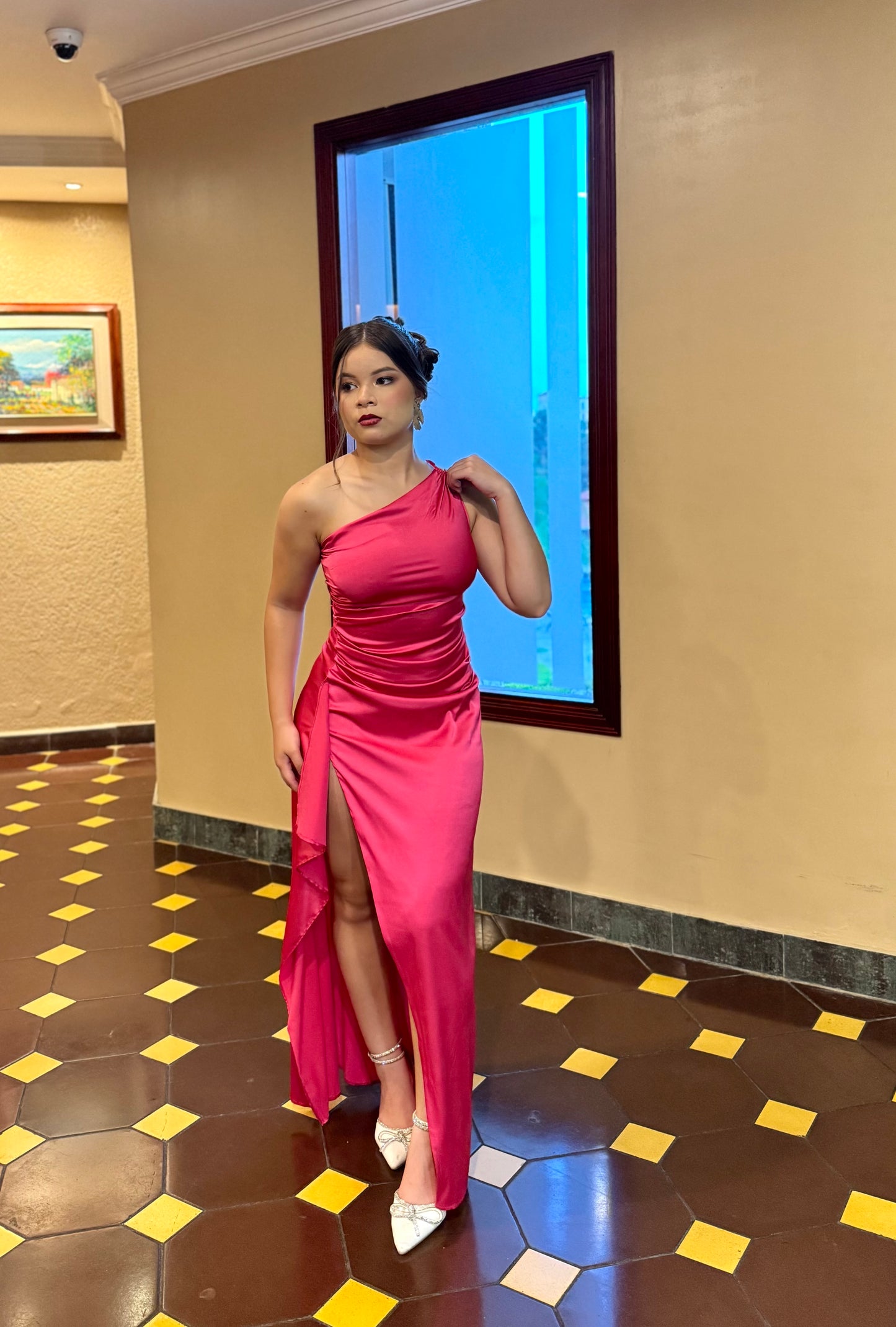 GALA SEDA REVUELO
