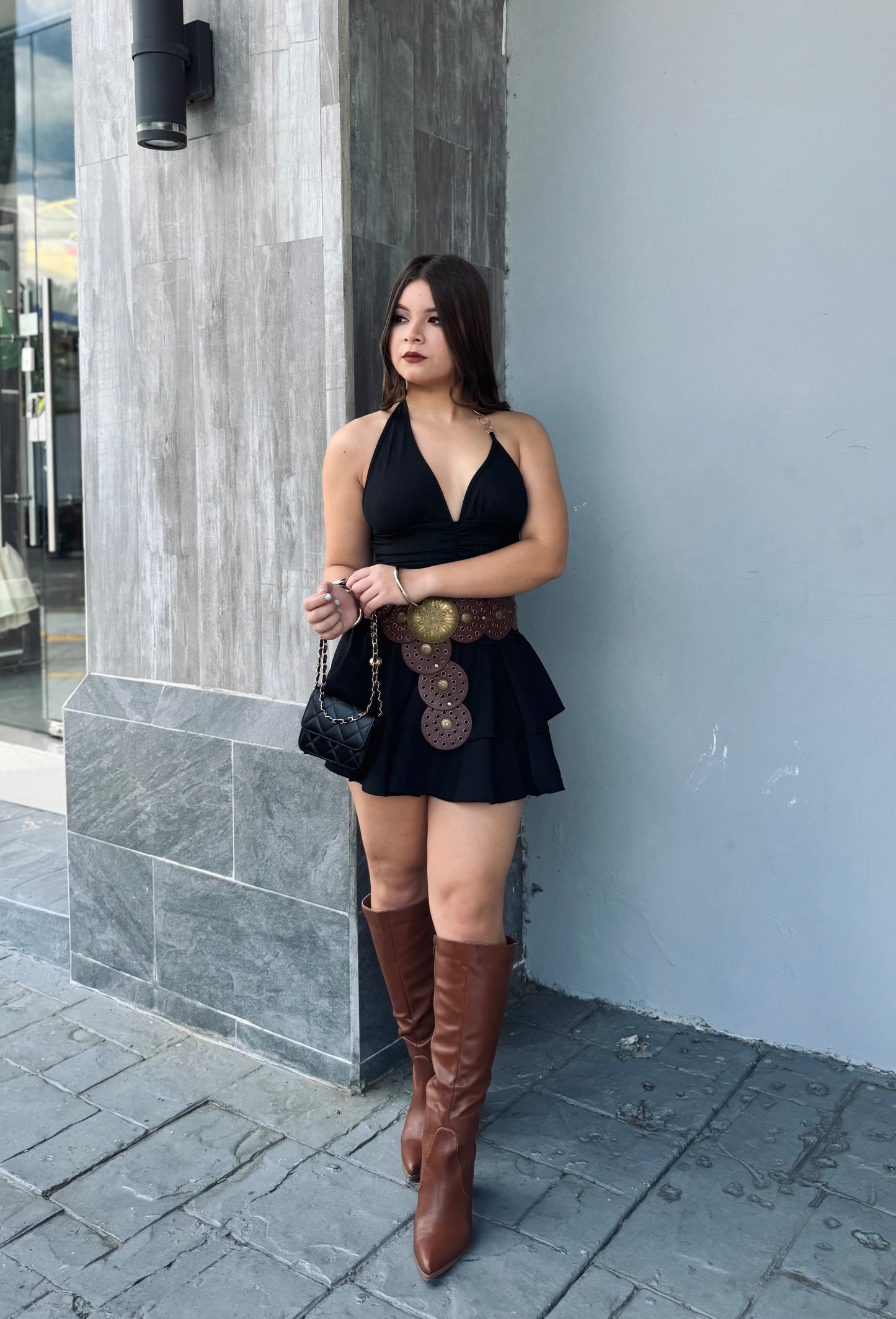 VESTIDO A CAPAS SIN CINTURÓN