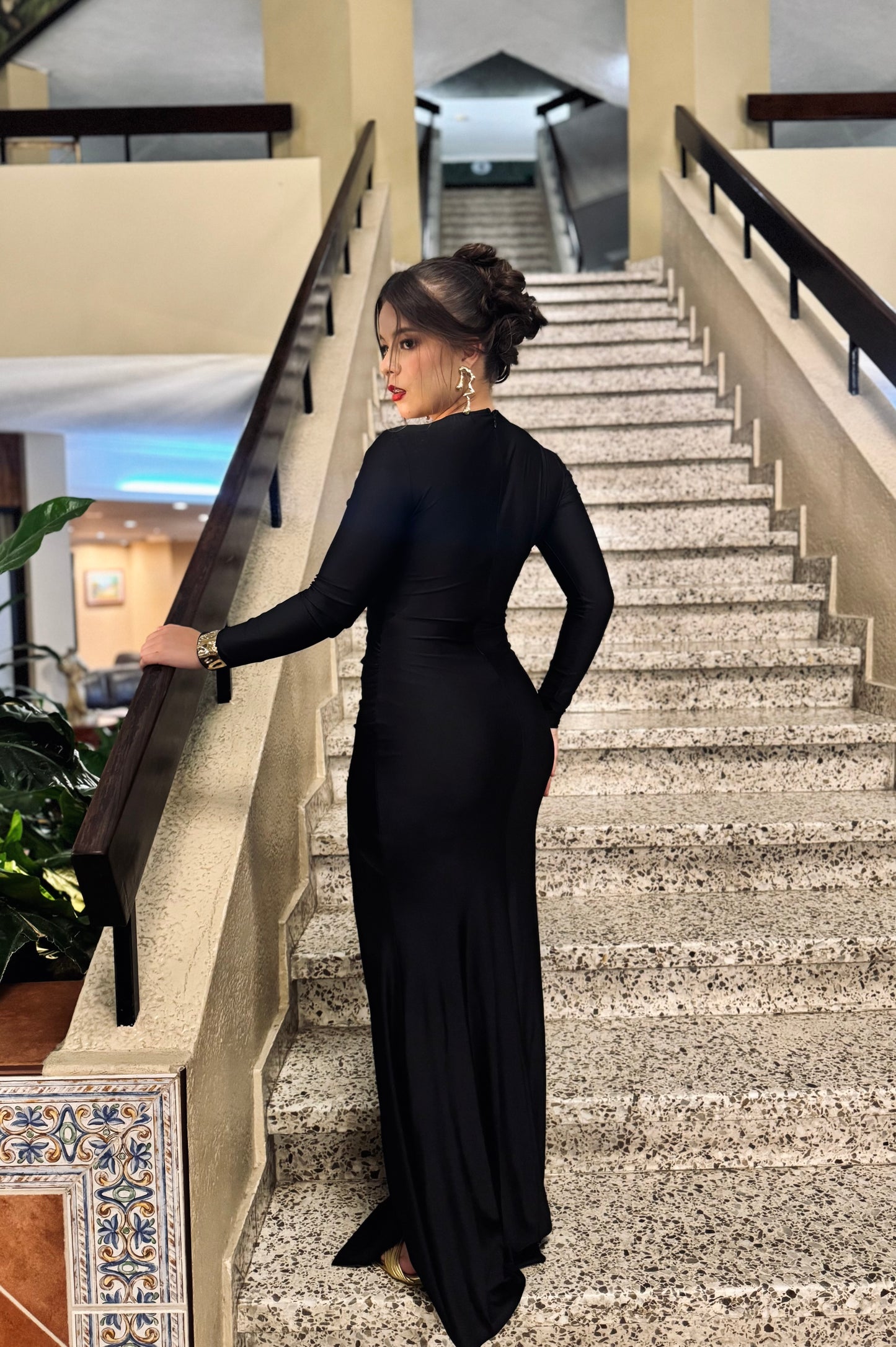 GALA MLARGA ESCOTE CORAZÓN