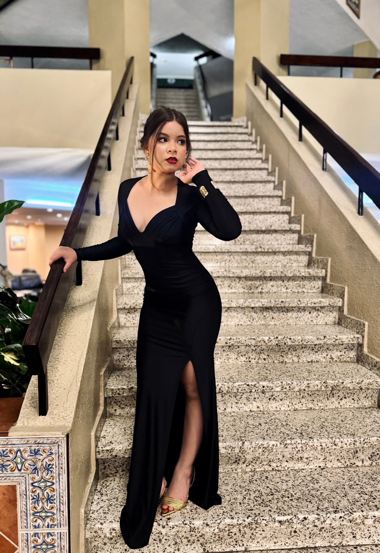 GALA MLARGA ESCOTE CORAZÓN