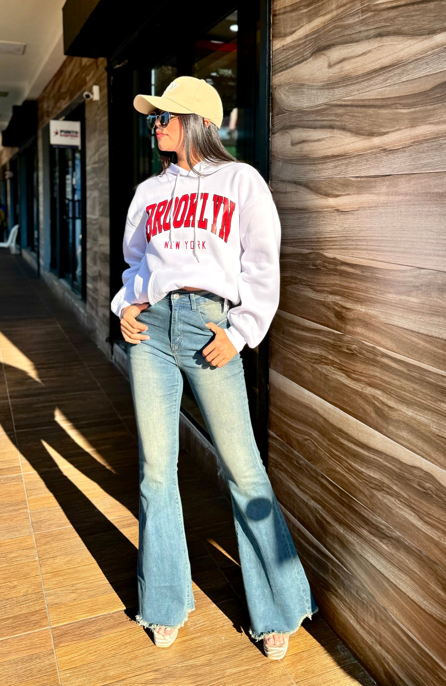 SUDADERA CON CAPUCHA