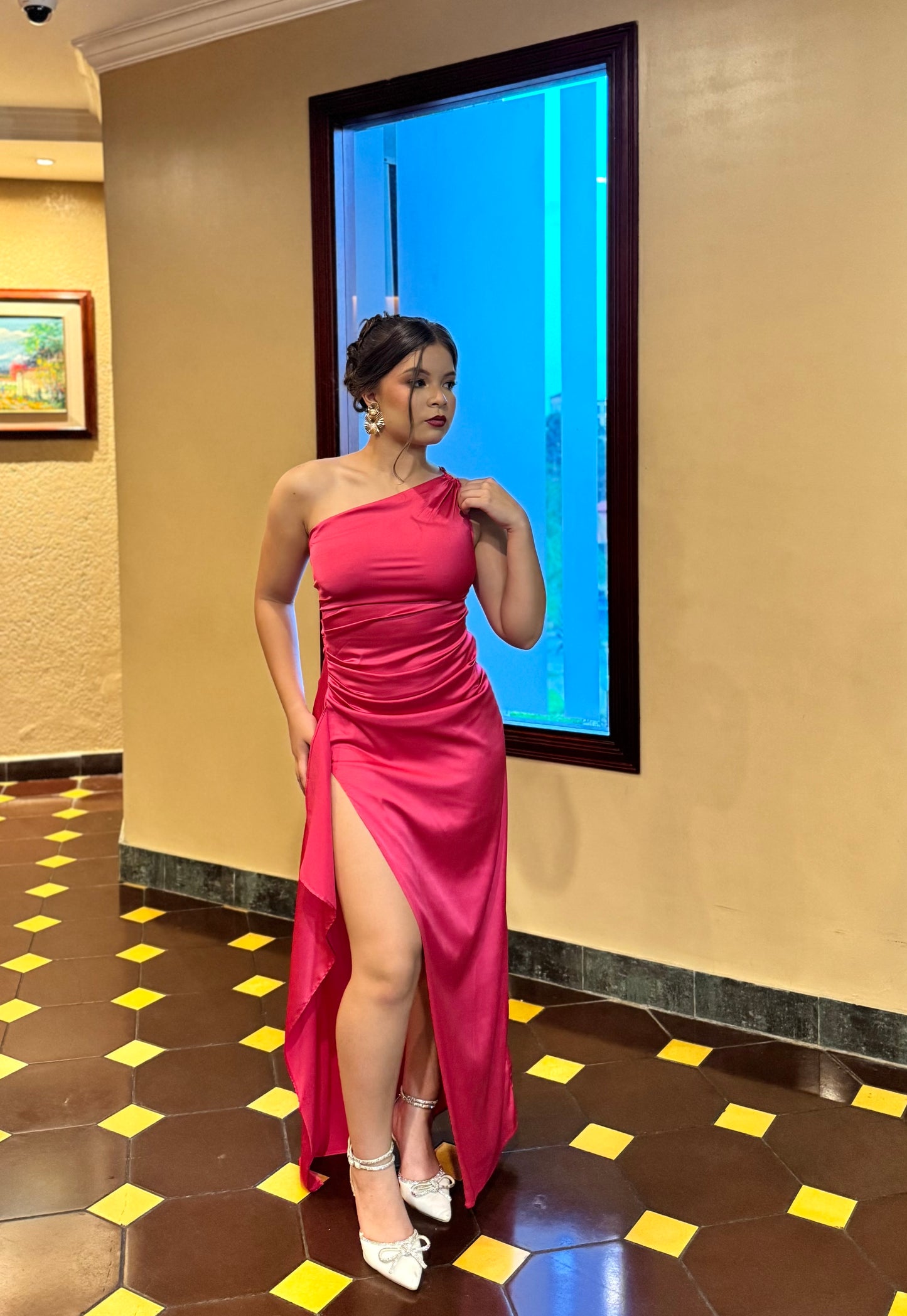 GALA SEDA REVUELO