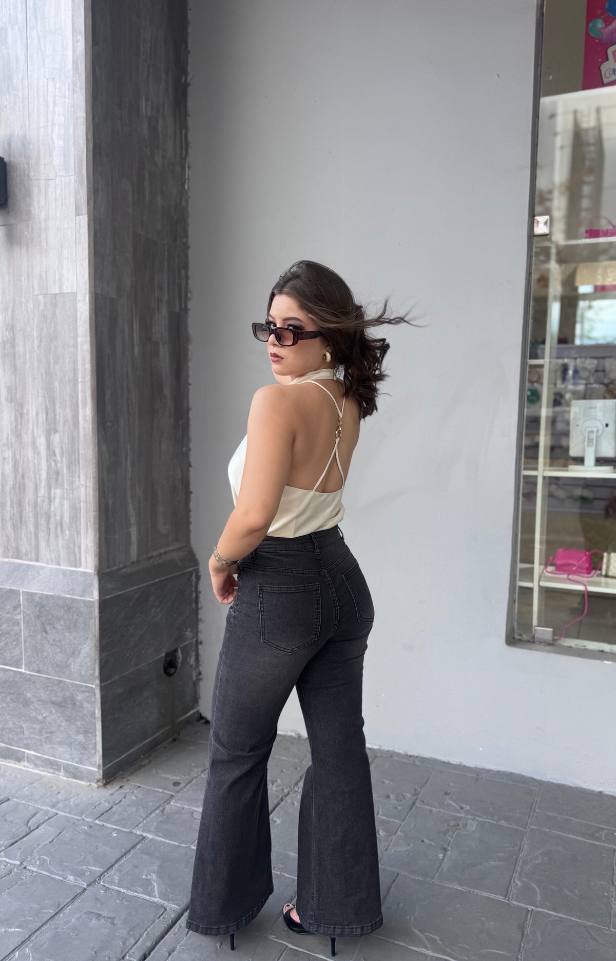 BLUSA DE SEDA CUELLO TOQUE DORADO