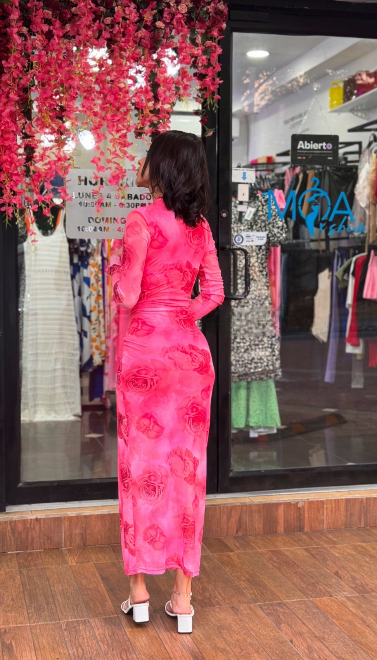 VESTIDO FLORAL MANGALARGA