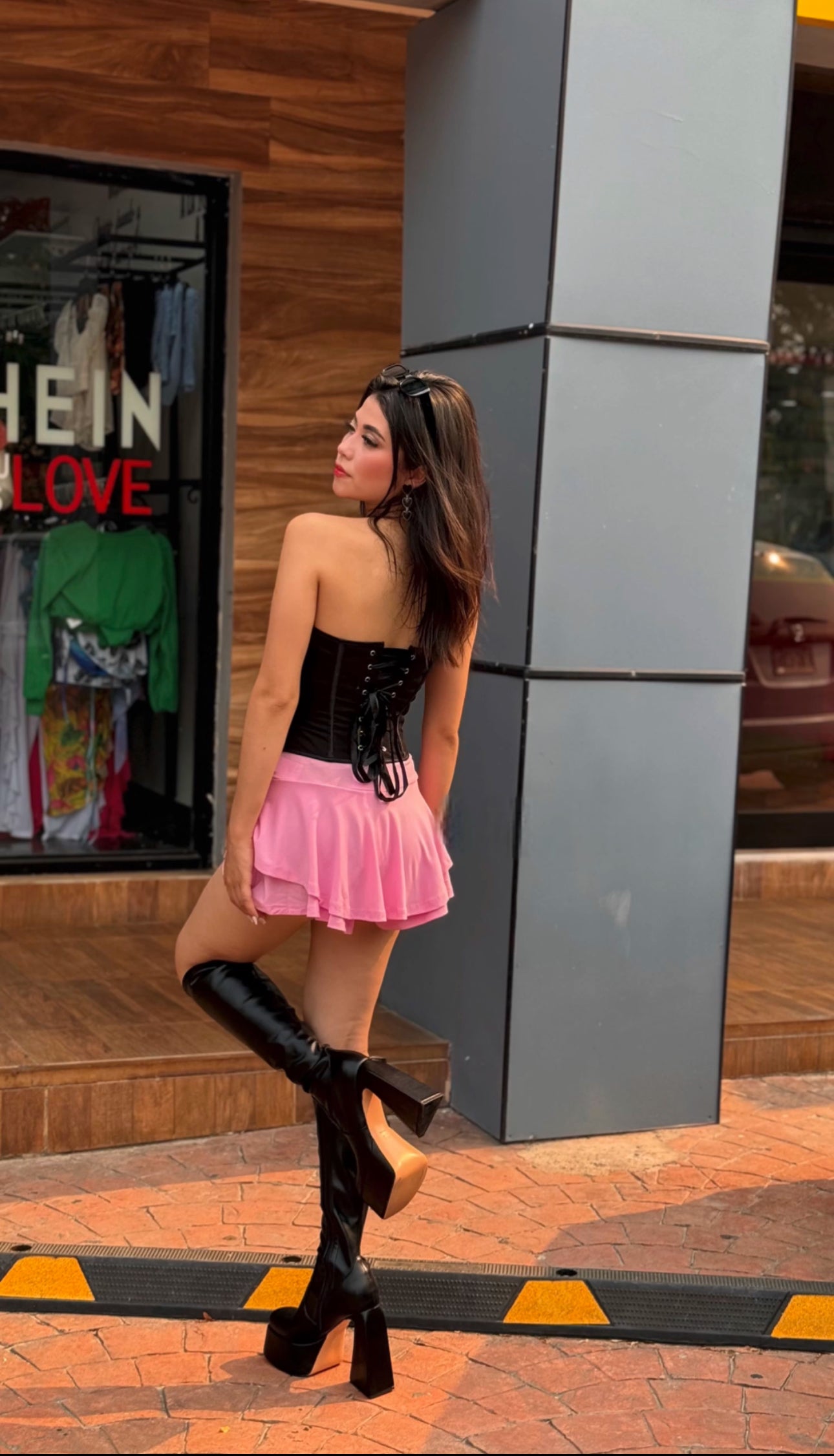 FALDA SHORT VUELO