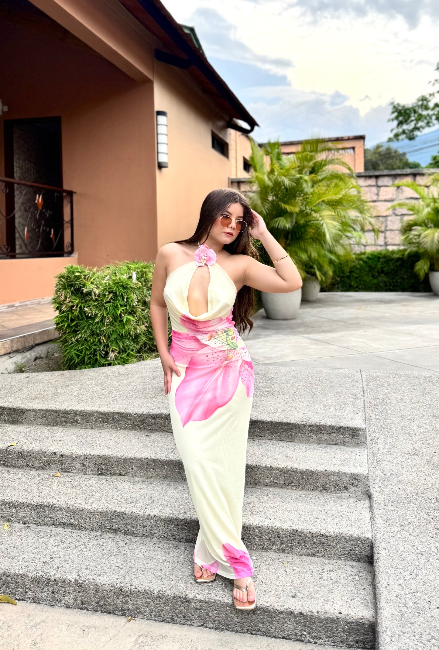 MAXI DRESS AJUSTADO C FLOR