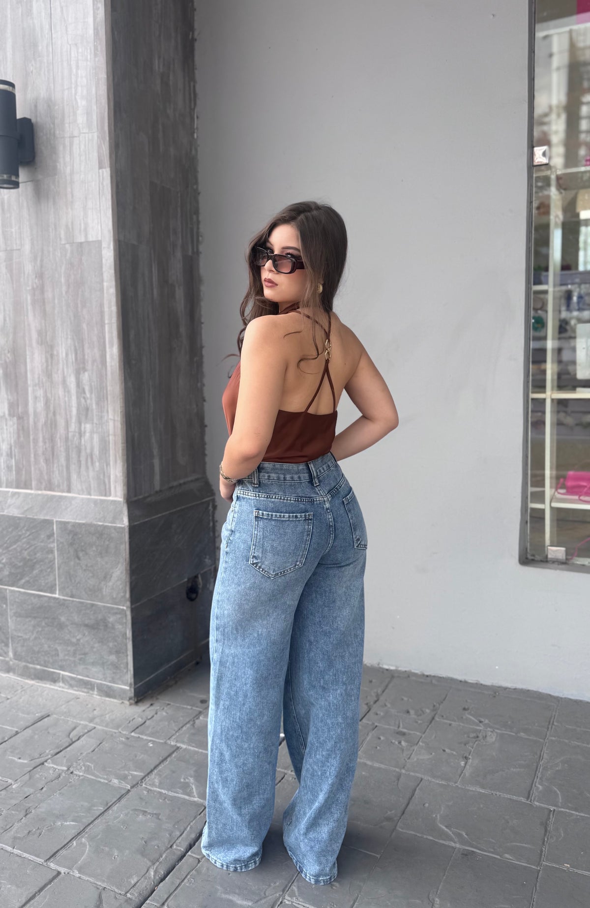 BLUSA DE SEDA CUELLO TOQUE DORADO