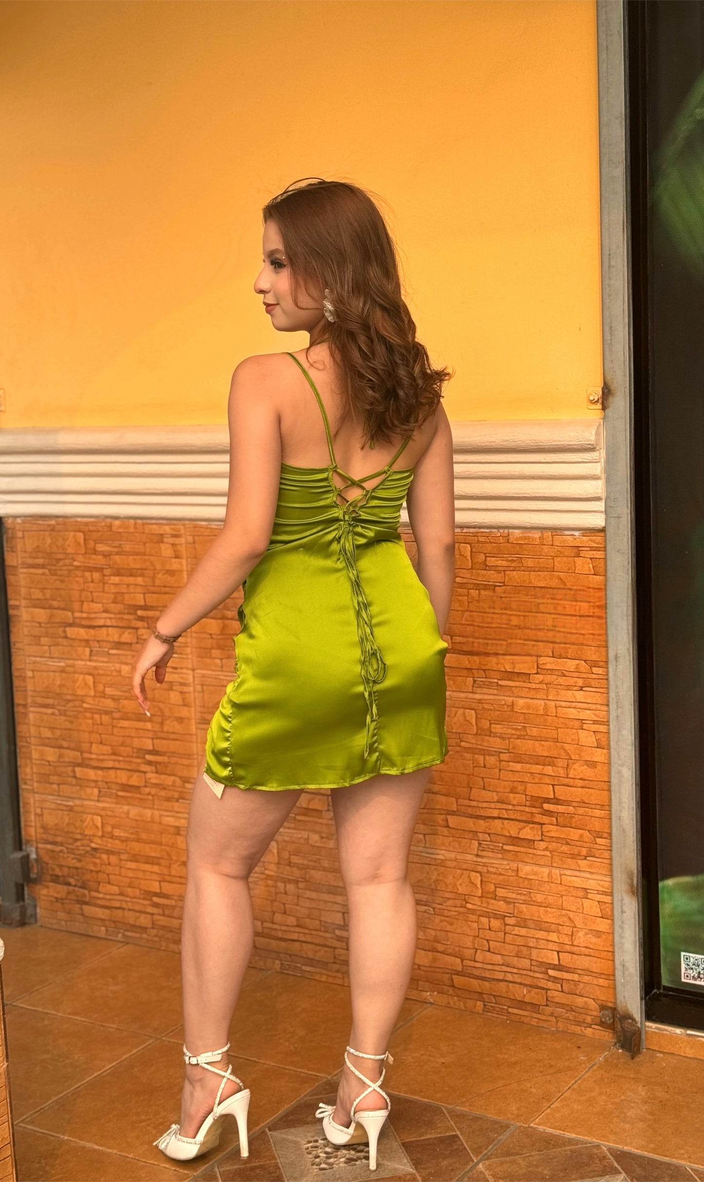 VESTIDO SEDA CORSÉ ATRÁS