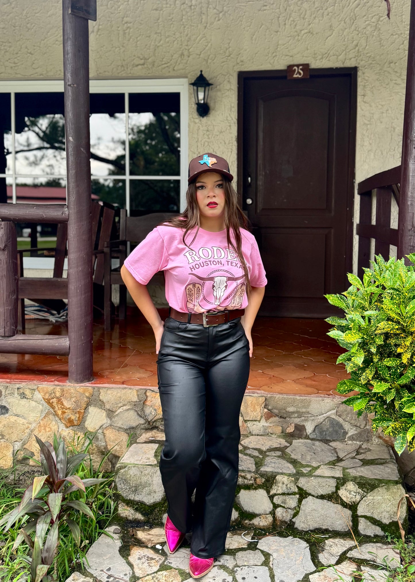 PANTALÓN CUERO