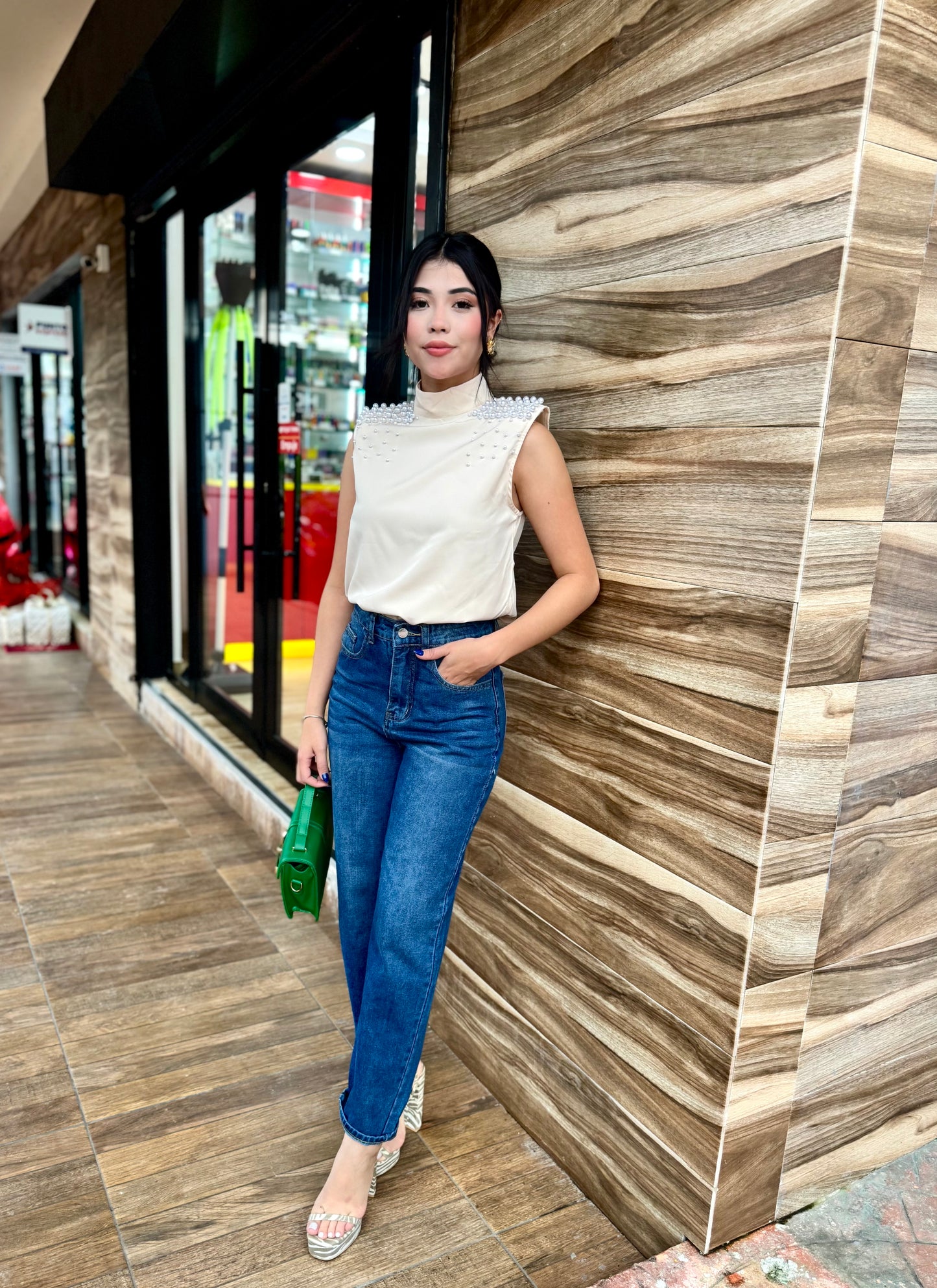 MOM JEANS