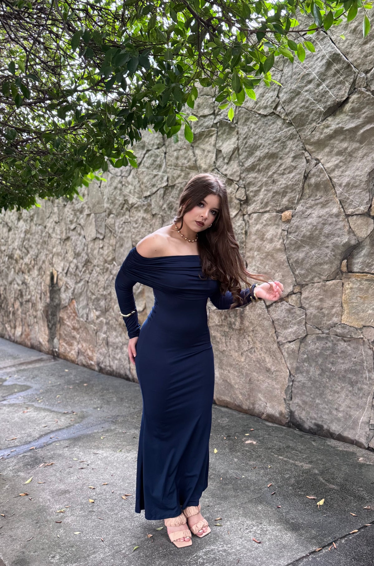 VESTIDO AL HOMBRO MARINO