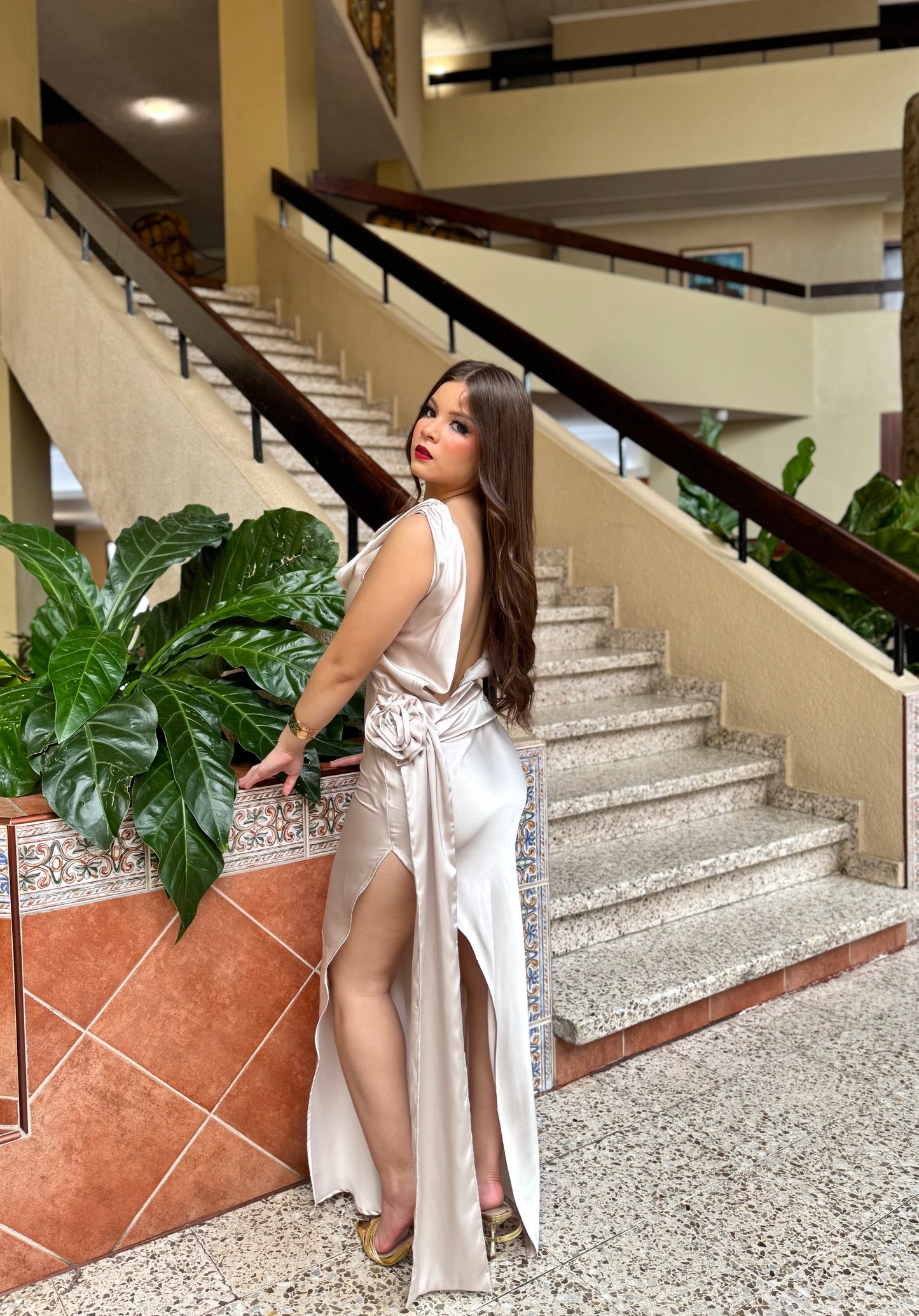 GALA CHAMPAGNE FLOR