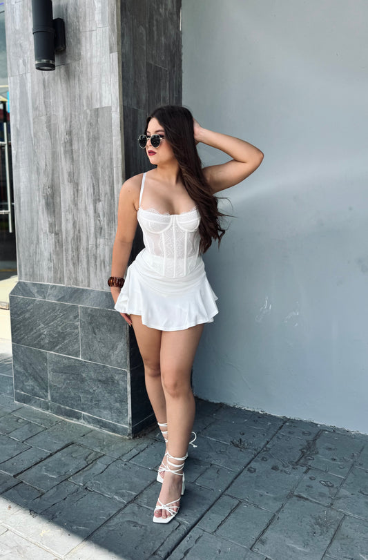 FALDA SHORT VUELO