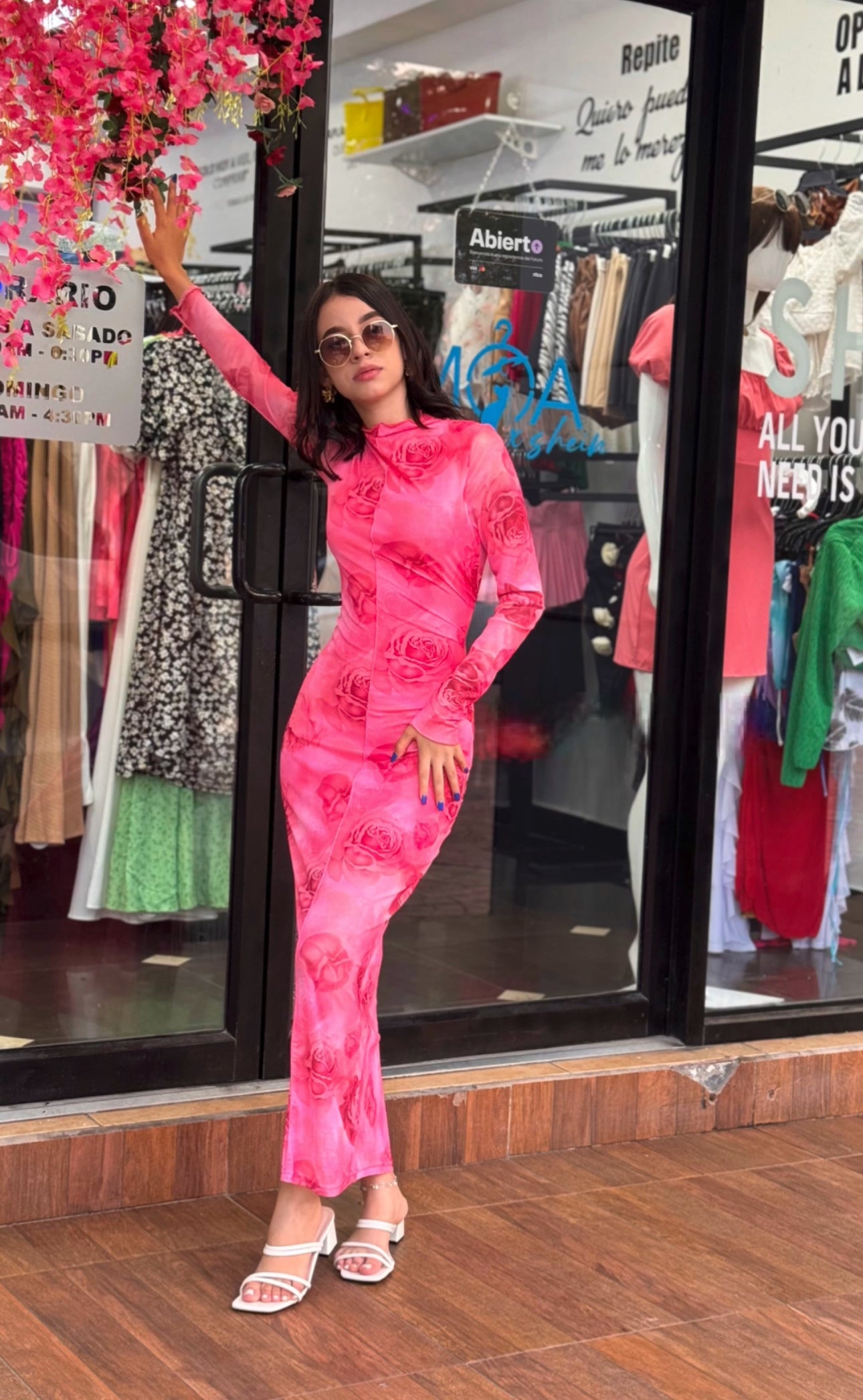 VESTIDO FLORAL MANGALARGA