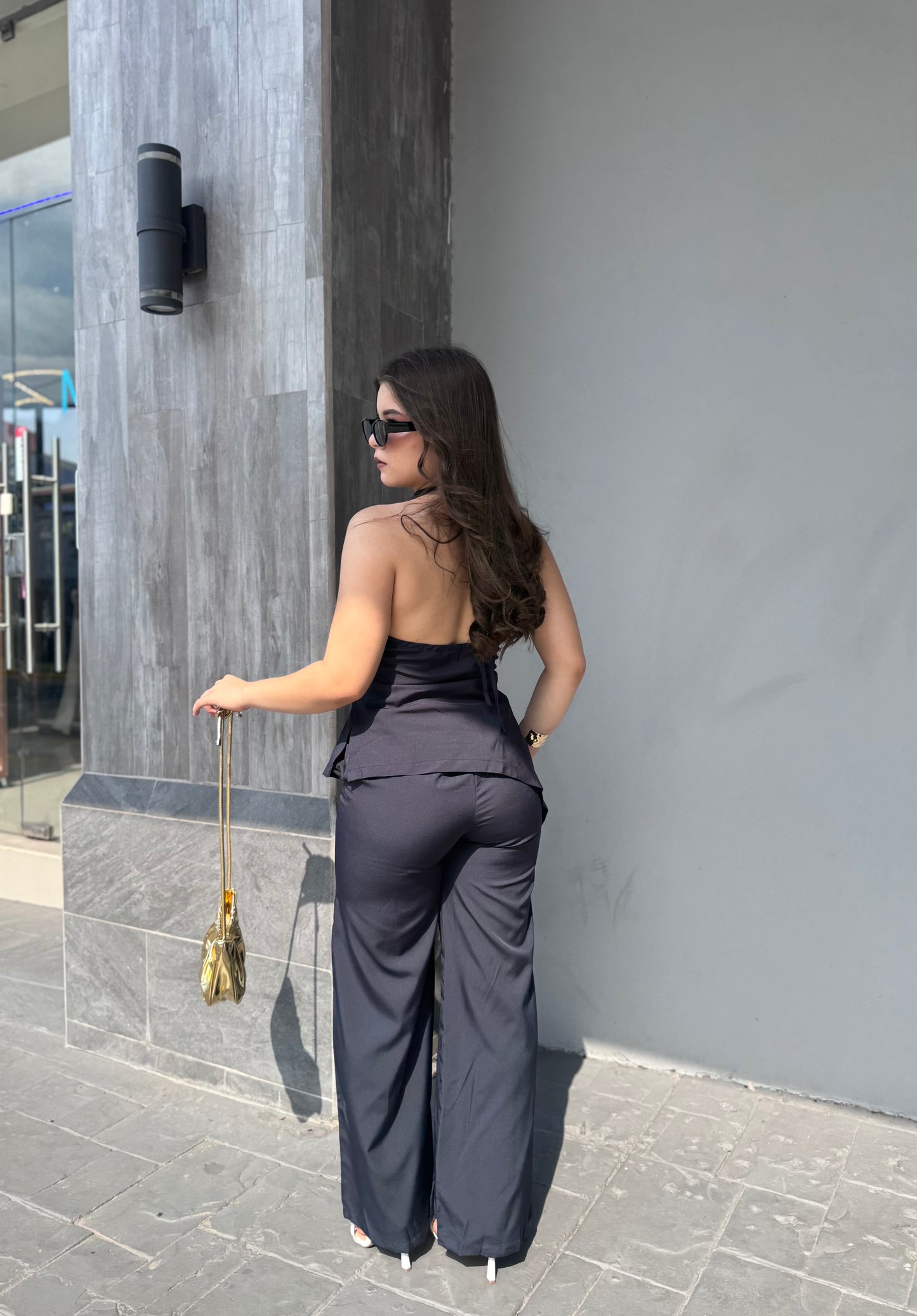 CONJUNTO CASUAL ESPALDA