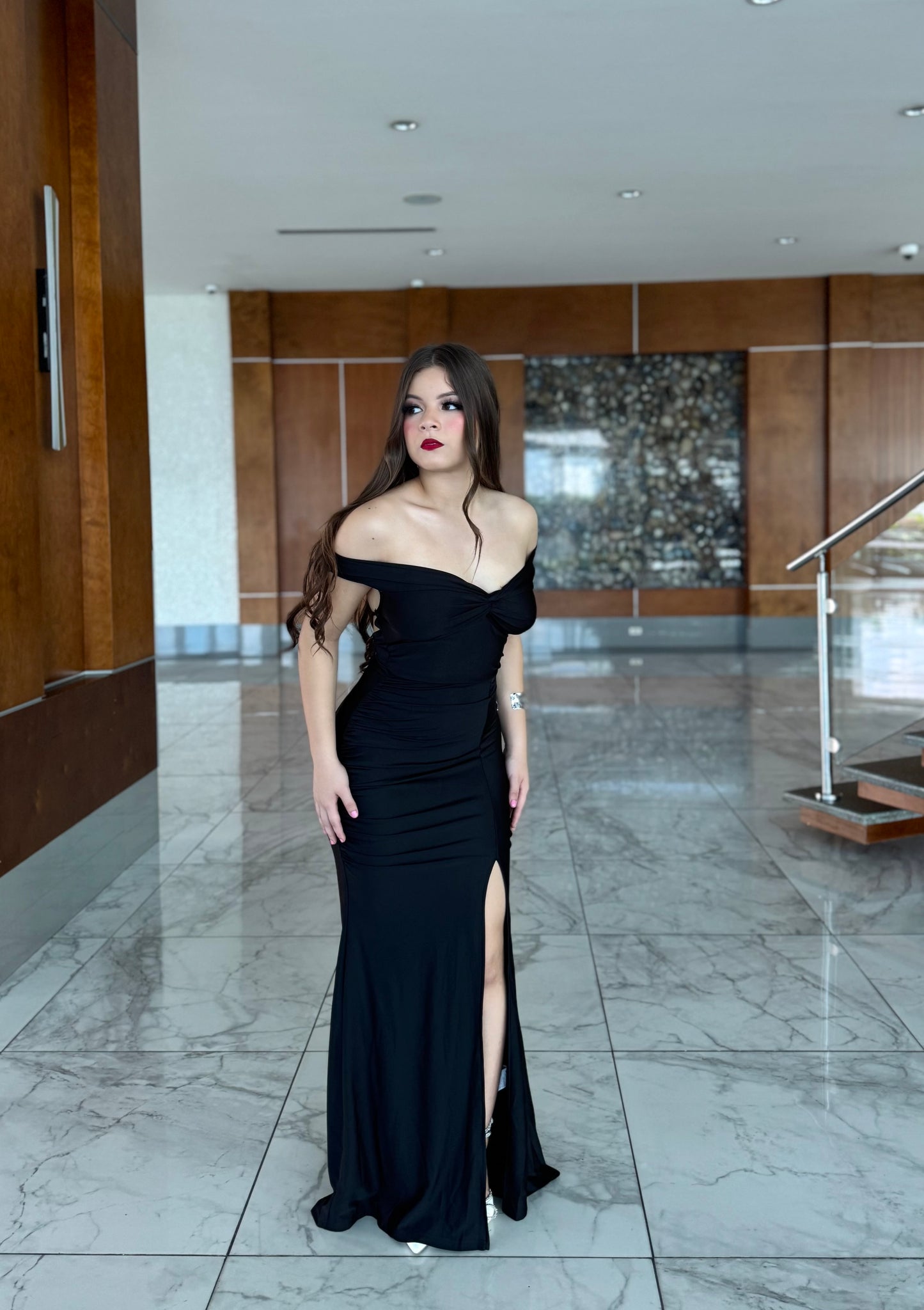 GALA AL HOMBRO FRUNCIDO
