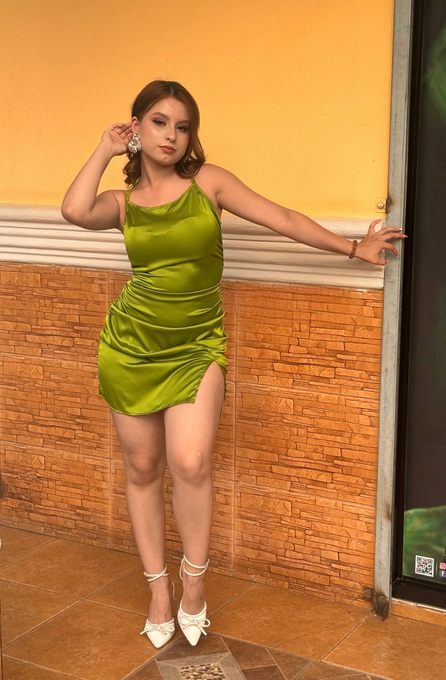 VESTIDO SEDA CORSÉ ATRÁS