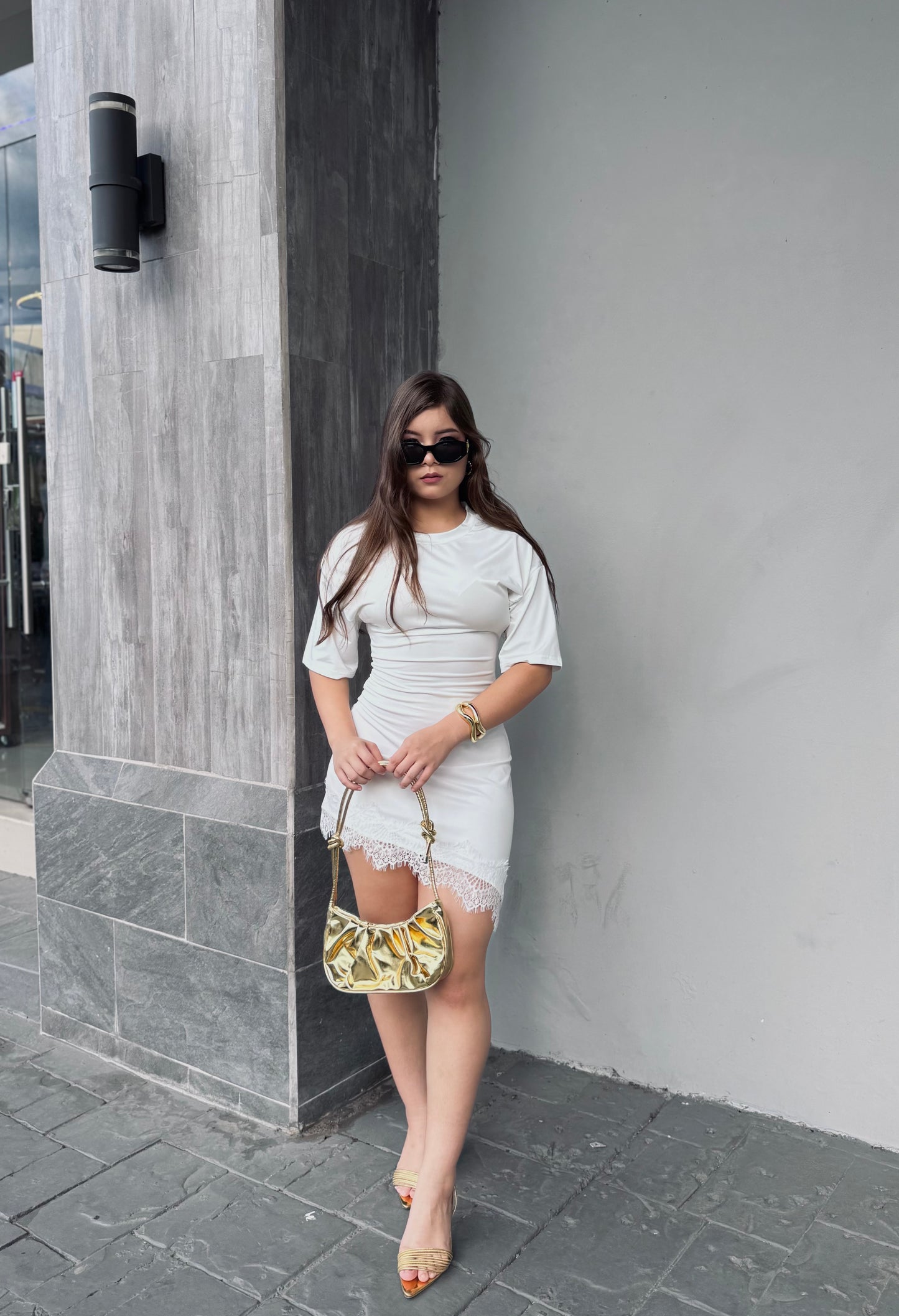 VESTIDO BLANCO DE ENCAJE