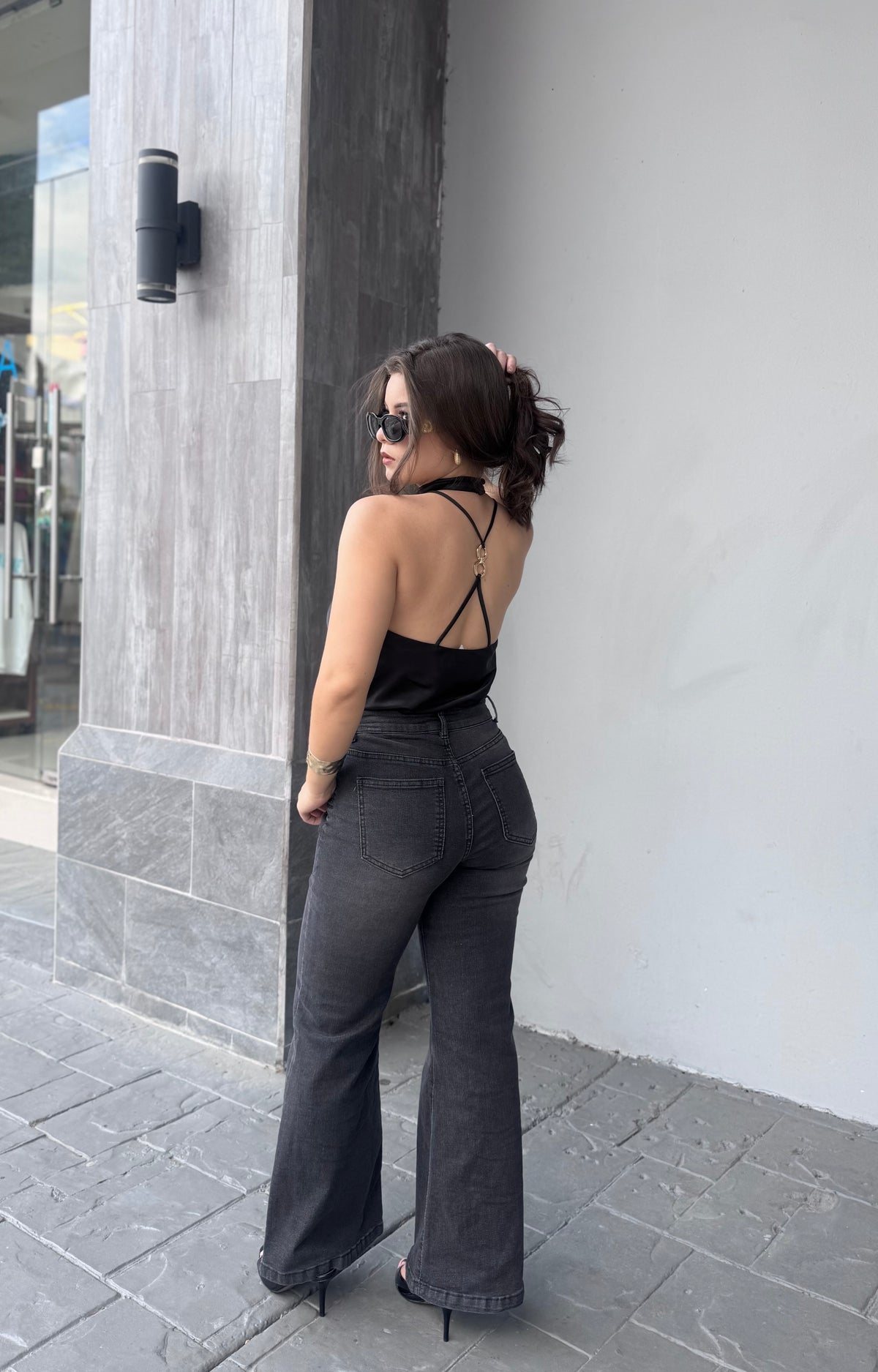BLUSA DE SEDA CUELLO TOQUE DORADO