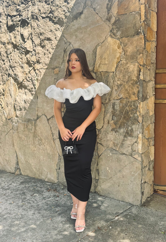 VESTIDO VOLANTE AJUSTADO