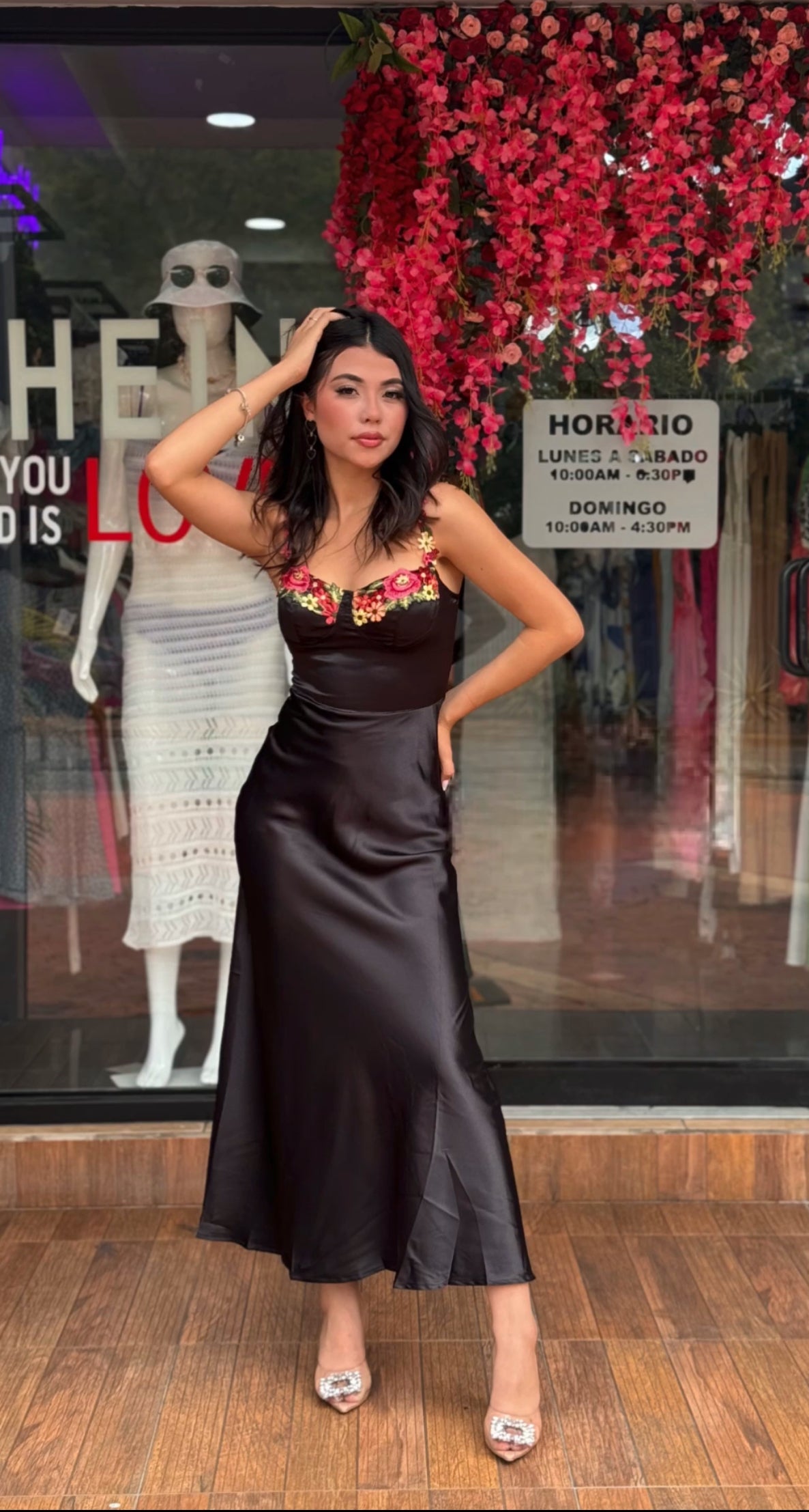 VESTIDO SEDA TOQUE FLORAL