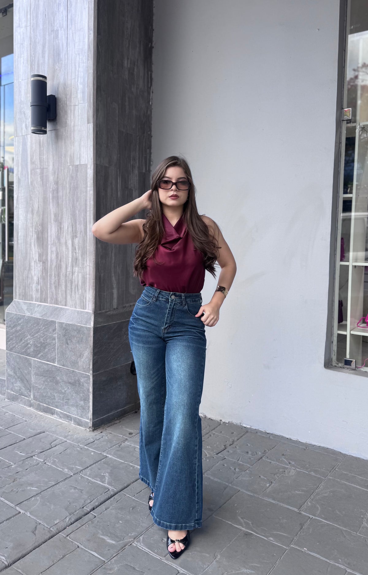 BLUSA DE SEDA CUELLO TOQUE DORADO