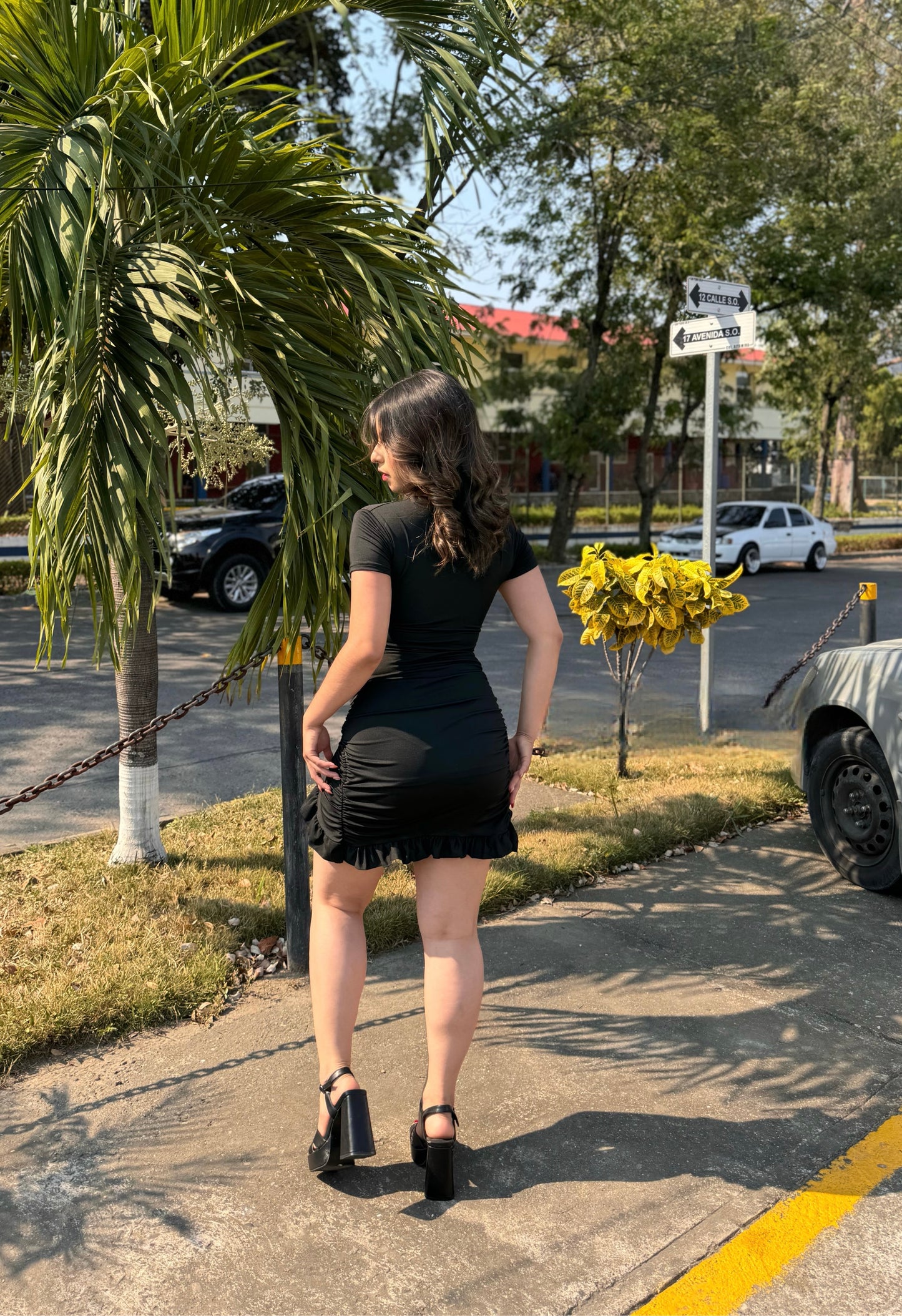 VESTIDO ABERTURA CM