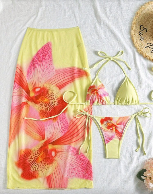 TRAJE DE BAÑO TRES PIEZAS